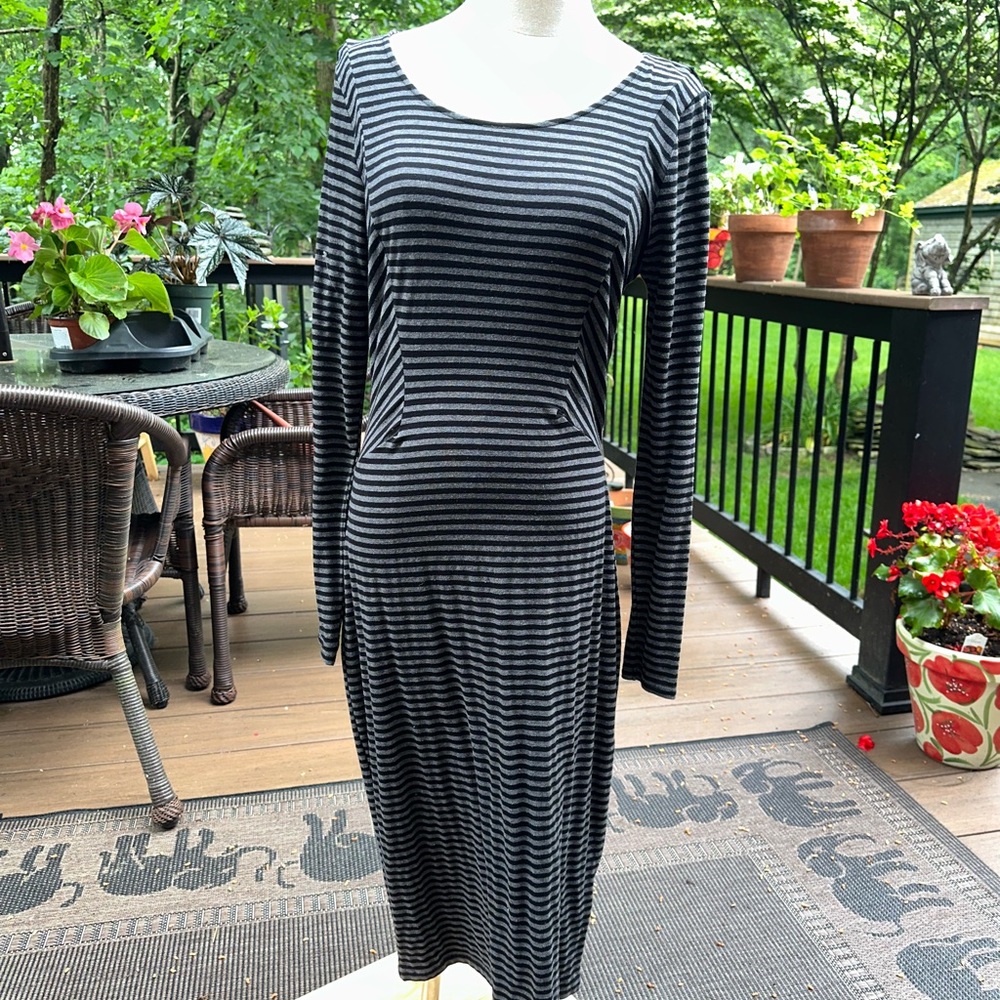 Philosophy Gray Sheath Dress with Long Sleeves and Scoop Neck